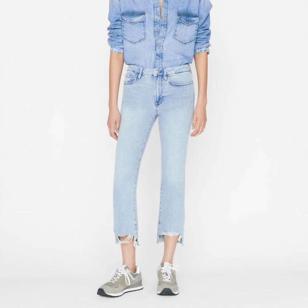 FRAME Le Crop Mini Mid Rise Bootcut Jeans in Yorba Chew